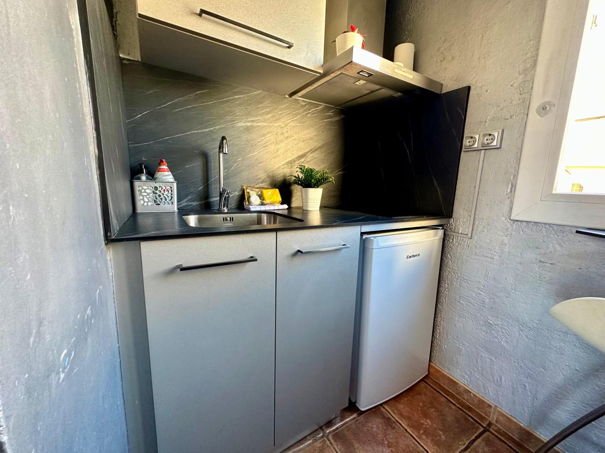Taulat Loft L Poblenou Beach L Self Check In L Terrace Penthouse Барселона Экстерьер фото