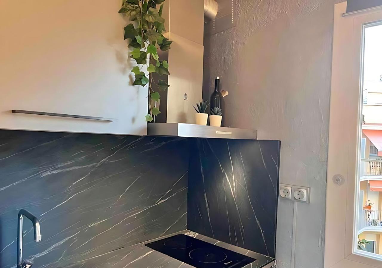 Taulat Loft L Poblenou Beach L Self Check In L Terrace Penthouse Барселона Экстерьер фото